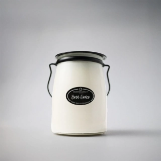Milkhouse Candle Co. - vonná svíčka Barn Dance 624 g